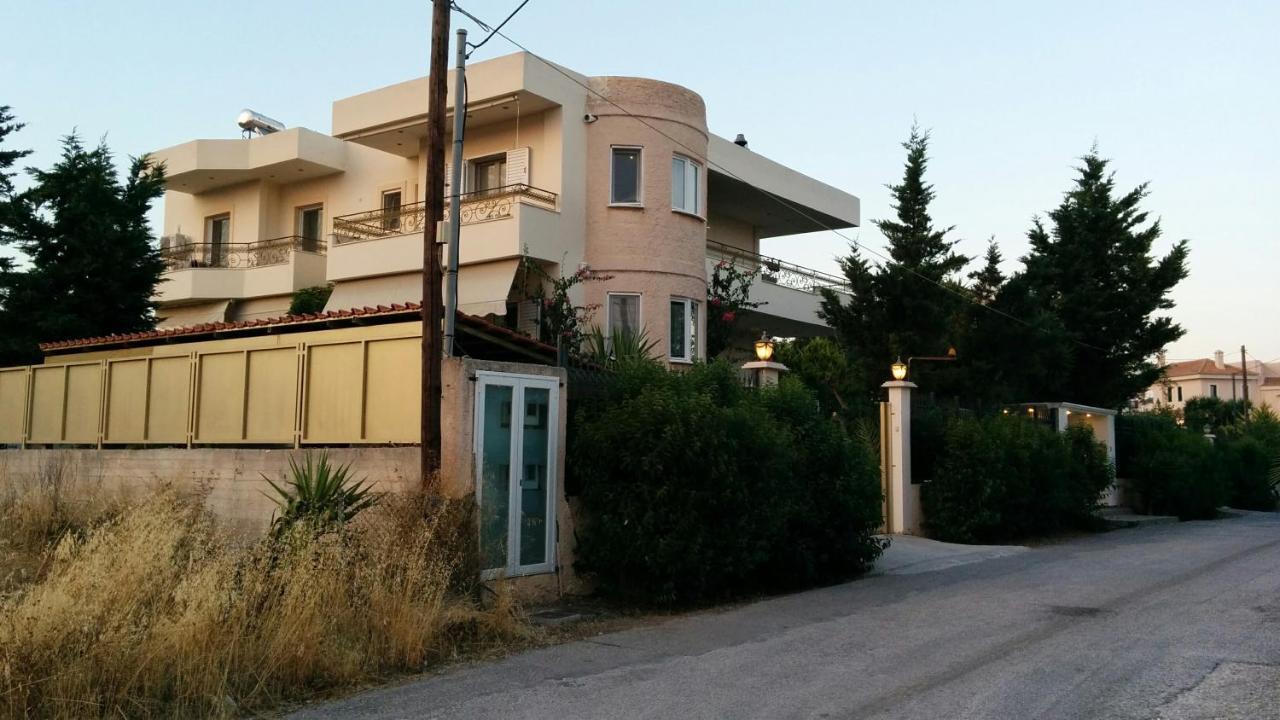 Lovely 2-Bedroom Apartment At Greek Riviera Vári 外观 照片