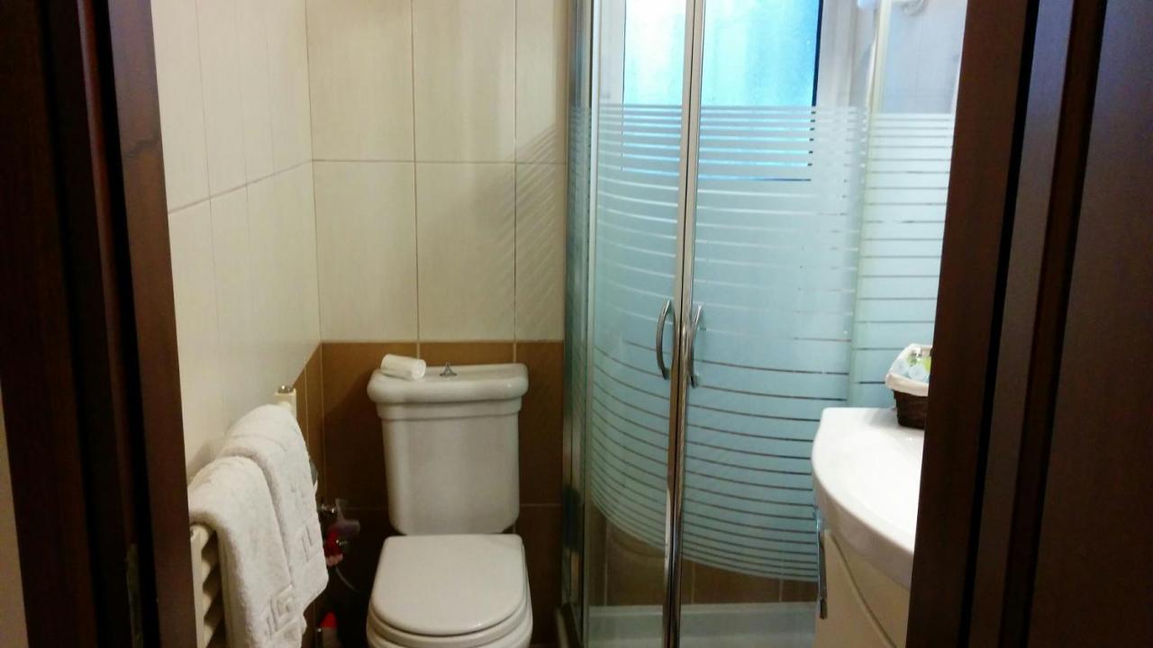 Lovely 2-Bedroom Apartment At Greek Riviera Vári 外观 照片