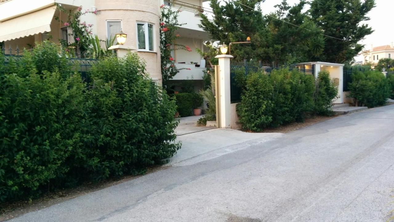 Lovely 2-Bedroom Apartment At Greek Riviera Vári 外观 照片